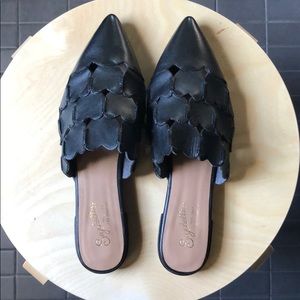 Seychelles black slides with heart detail